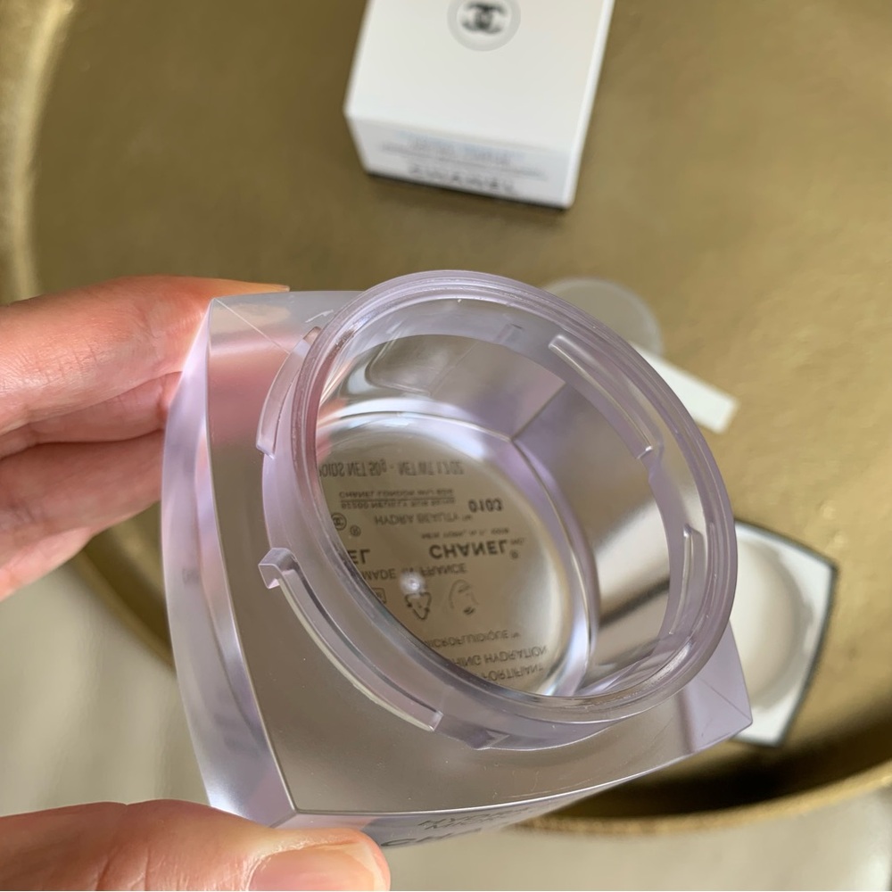 Empty jar of CHANEL Hydra Beauty Micro Crème  50g / 1.7oz comes w box excellent - Picture 4 of 11